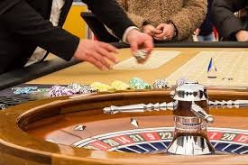 Qiu Qiu table betting interface and player positions on wibu69jp bonus